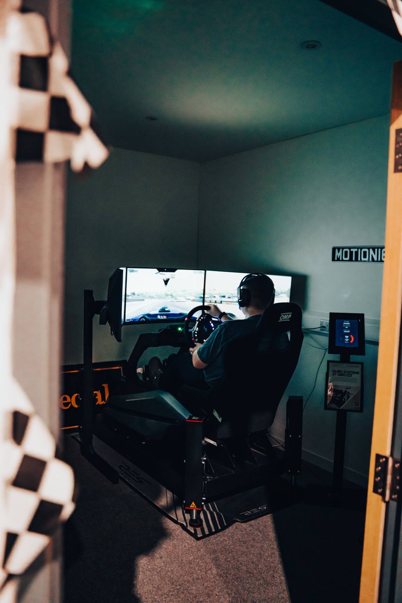 ABRUZZI CHRISTMAS SIMDOWN - 19TH DECEMBER 5pm-9pm! - Image 4